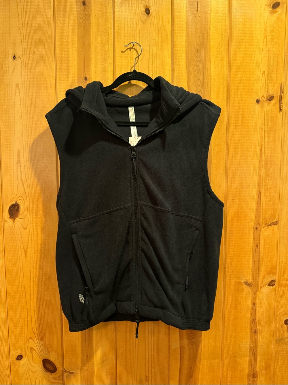 Black Sleeveless Hooded Zip-Up Fleece Vest